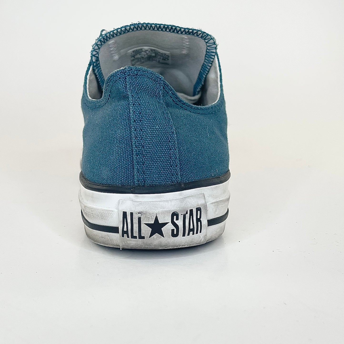 Chuck Taylor Ox “Flint Blue” (M) *Pre-Owned* Size 8
