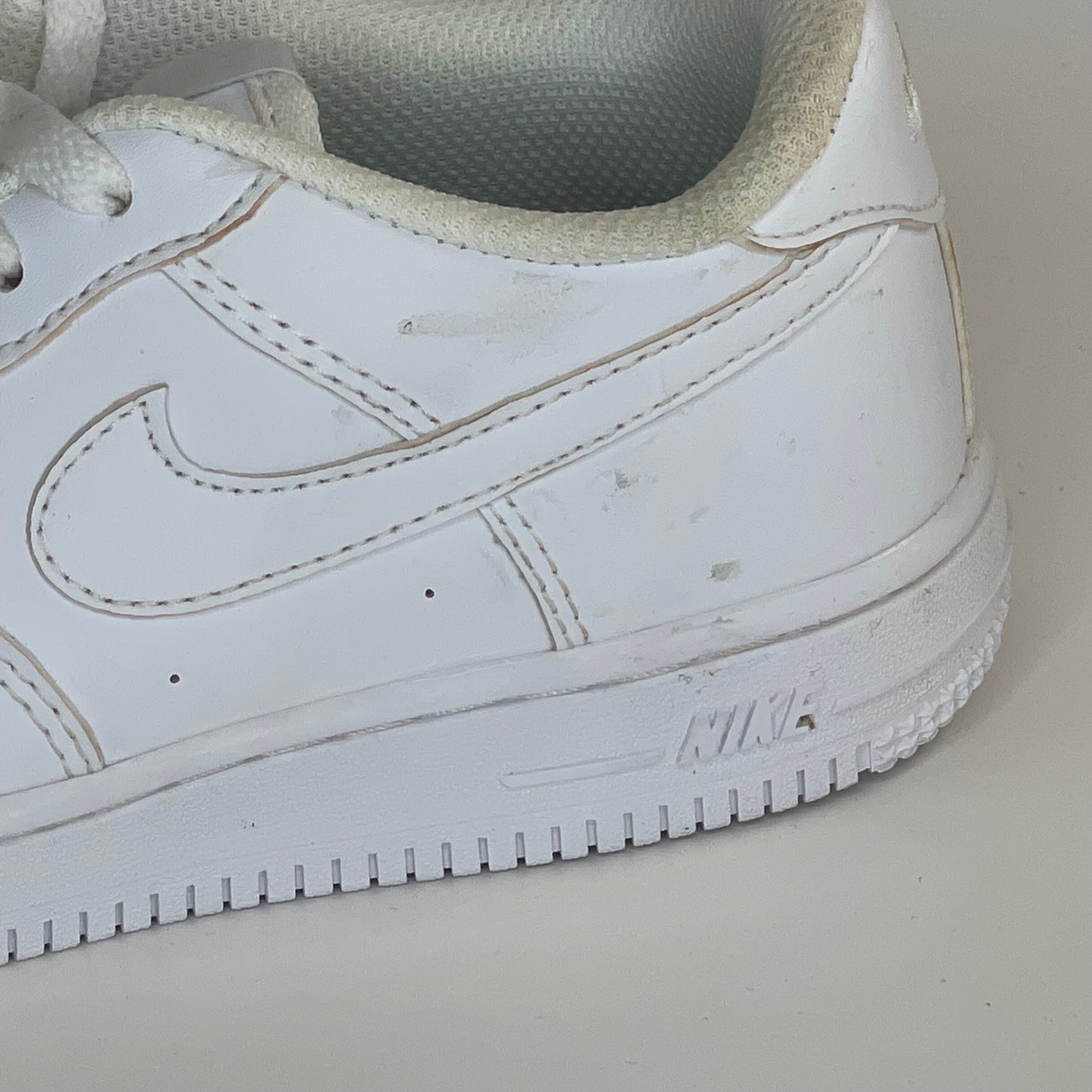 Air Force 1 Low “Triple White” (PS) Pre-Owned