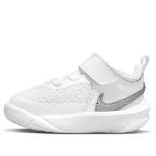 Nike Team Hustle D 10(TD)