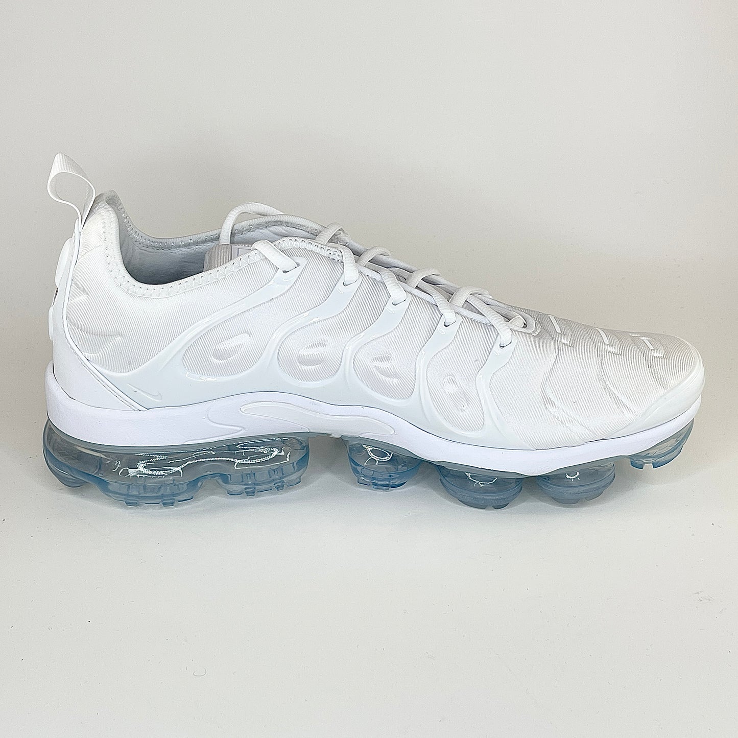 Air VaporMax Plus “White” (M) *Damaged Box* Size 10.5